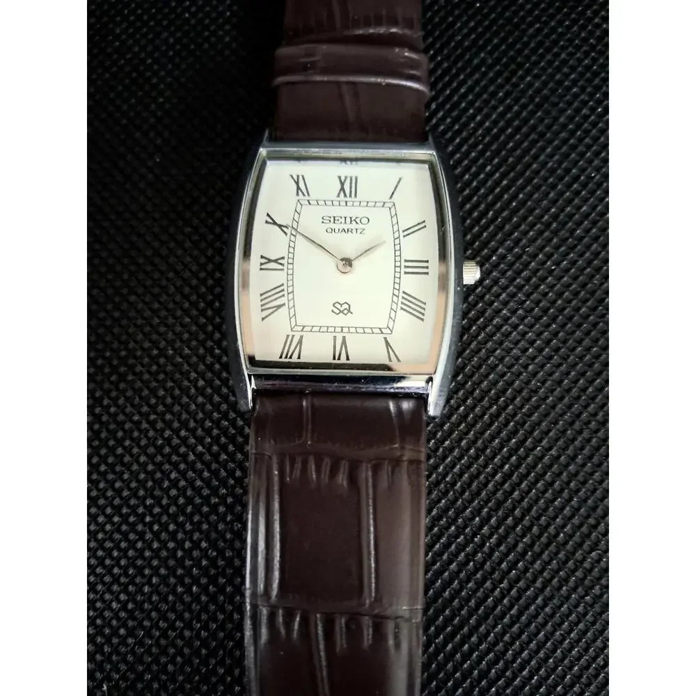 Vintage Seiko Barrel Tank Men's Leather Watch